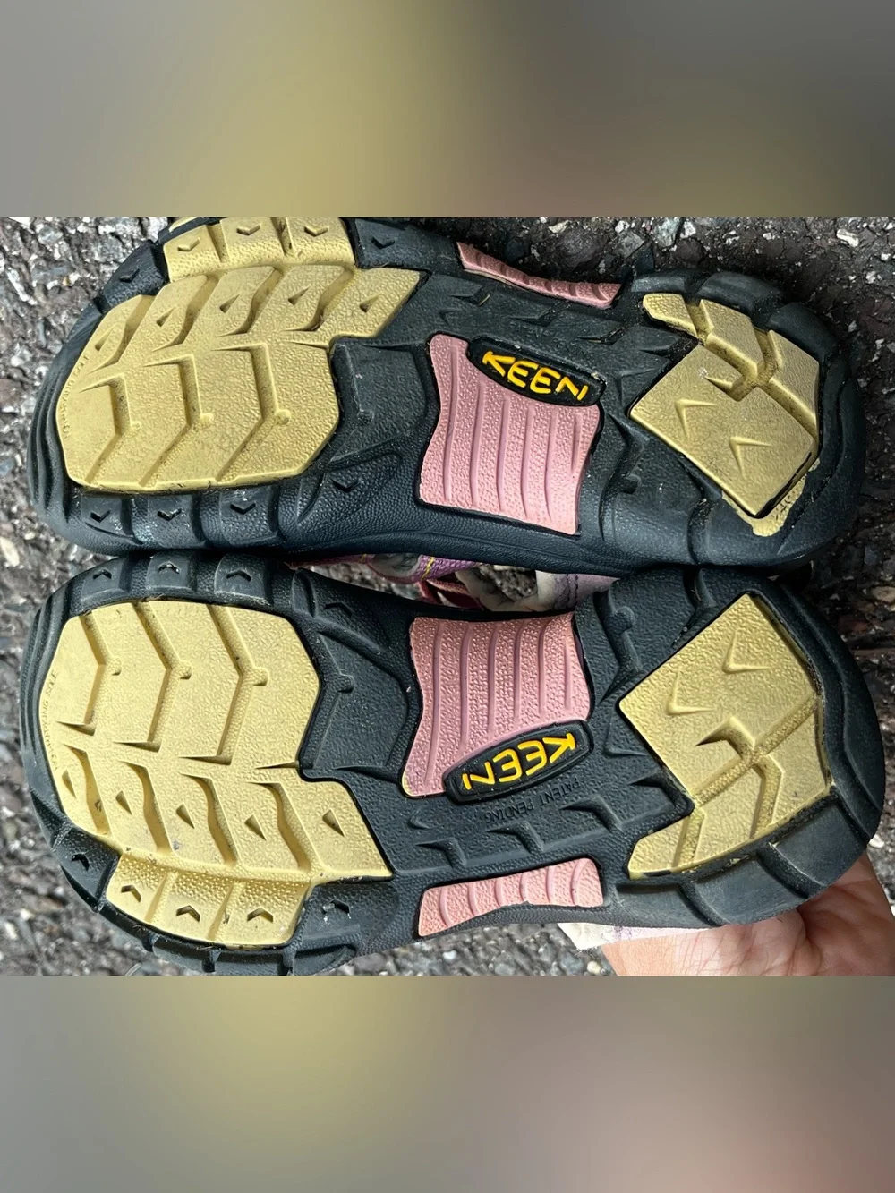 KEEN Newport H2 Pink Waterproof Sandals Kids Size 12C EU 30